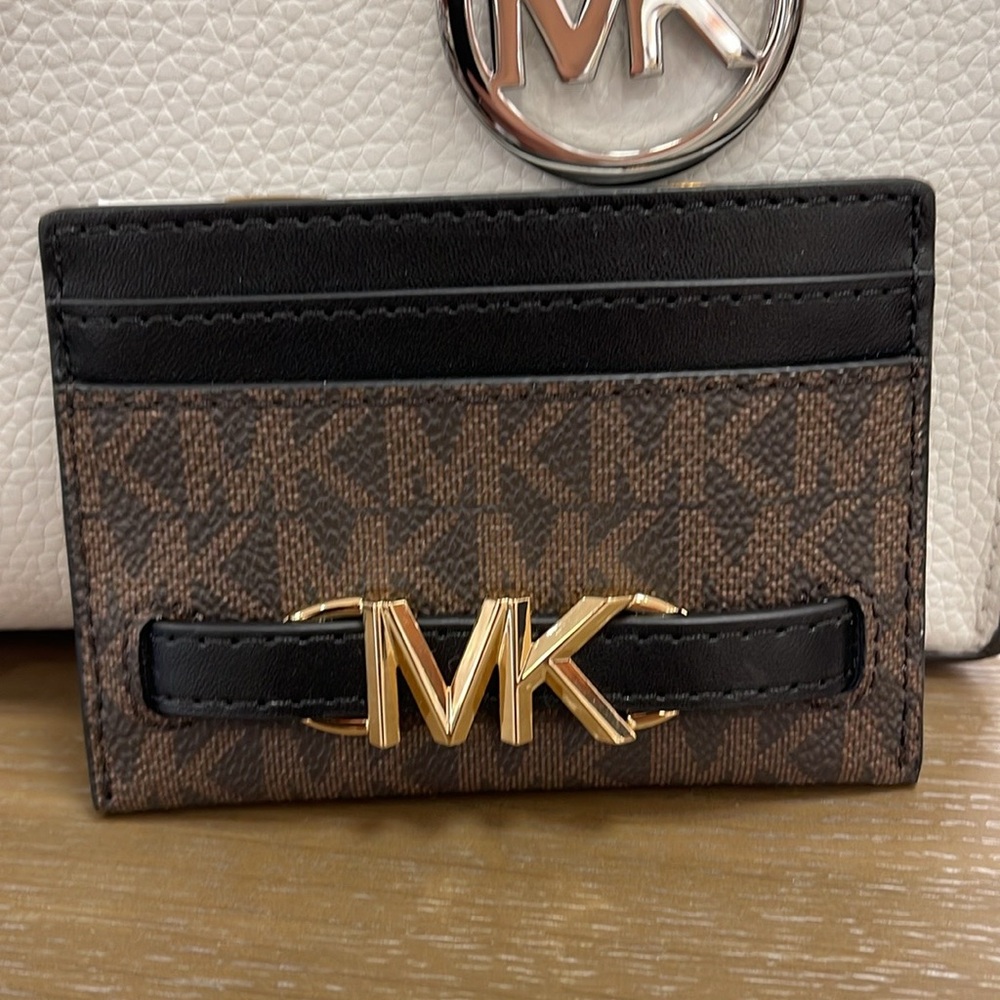 MICHAEL KORS Reed Large Card Holder Case Wallet 
Brown /Black MK Signature NWT - Picture 2 of 16